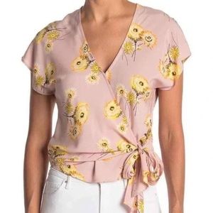 Madewell Twiggy Wisteria Dove Floral Short Sleeve Wrap Top